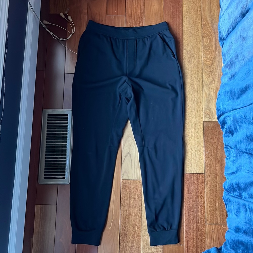 Men’s Lululemon Joggers Size Medium